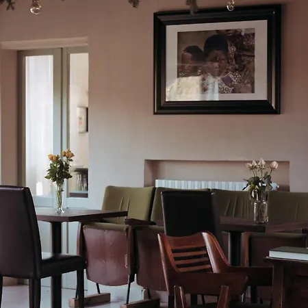 Alojamento de Acomodação e Pequeno-almoço San Martino 4*